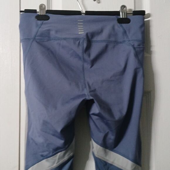 UNDER ARMOUR WOMENS HEATGEAR COMPRESSION MILEAGE GRAPHIC CAPRI BLUE Sz M NWOT - Picture 6 of 10